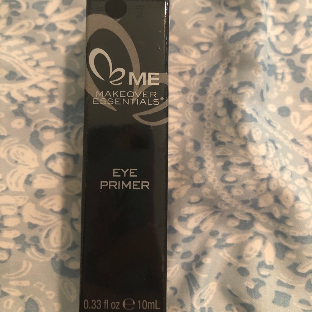 Makeover Essentials Eye Primer